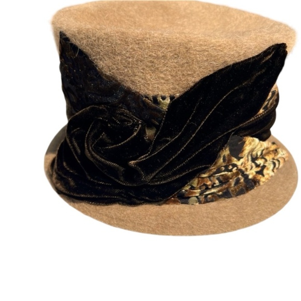 Antique Lilliput Bucket Cap